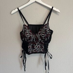 ✨ Romwe‎ Goth Snake & Floral Embroidered Lace-Up Cami Top - Large ✨FairyGrunge